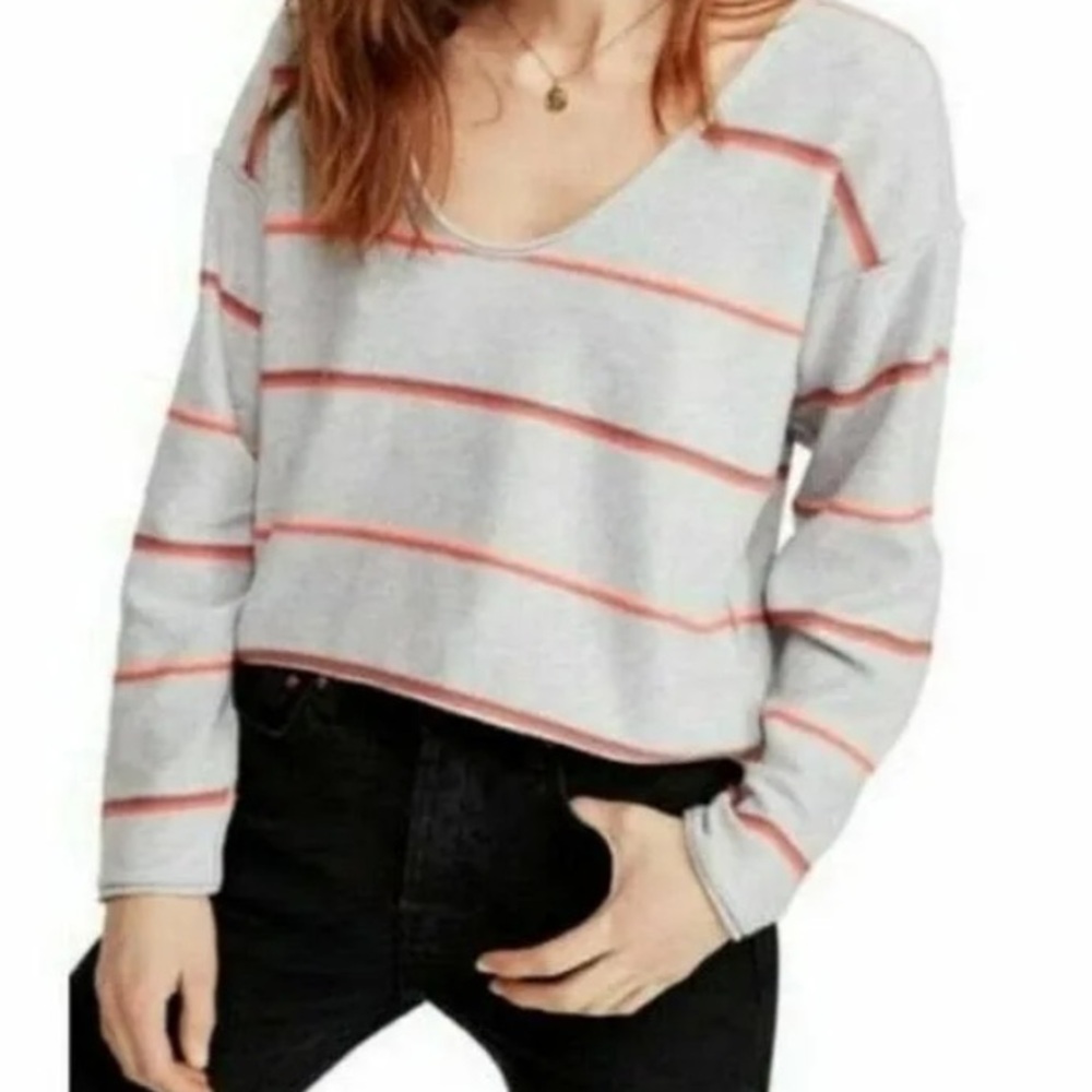 🆕Free People crop sweater, NWT.